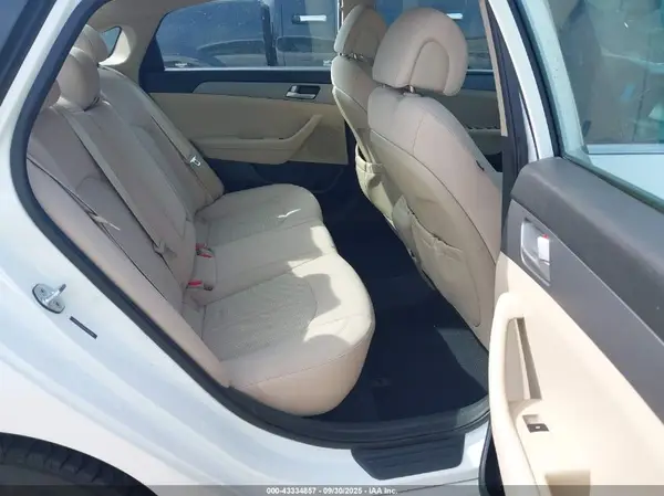 5NPE24AF2HH474394 2017 HYUNDAI SONATA - Image 8