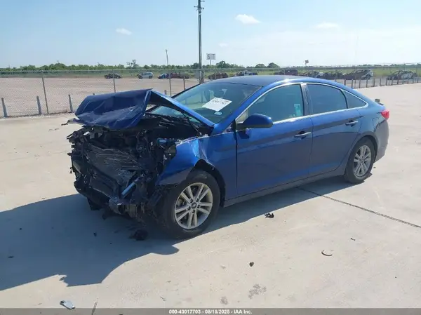 5NPE24AF2HH474671 2017 HYUNDAI SONATA - Image 2