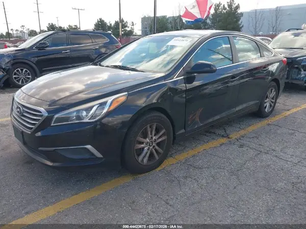 5NPE24AF2HH475092 2017 HYUNDAI SONATA - Image 2