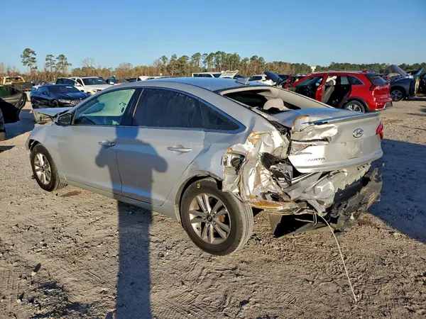 5NPE24AF2HH476047 2017 HYUNDAI SONATA - Image 2