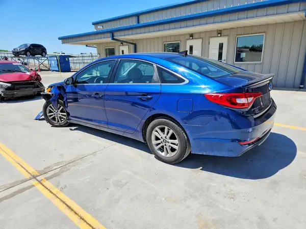 5NPE24AF2HH476422 2017 HYUNDAI SONATA - Image 2