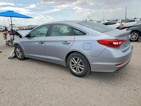 5NPE24AF2HH477196 2017 HYUNDAI SONATA - Image 2