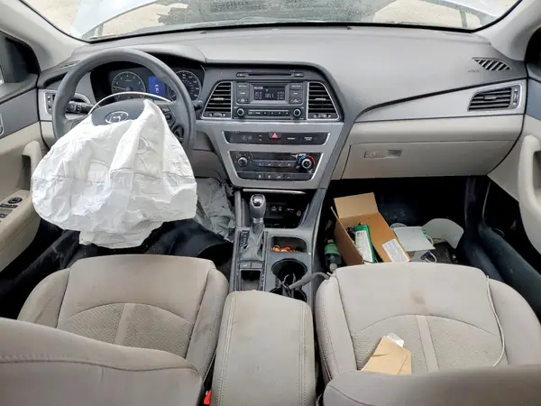 5NPE24AF2HH477196 2017 HYUNDAI SONATA - Image 8