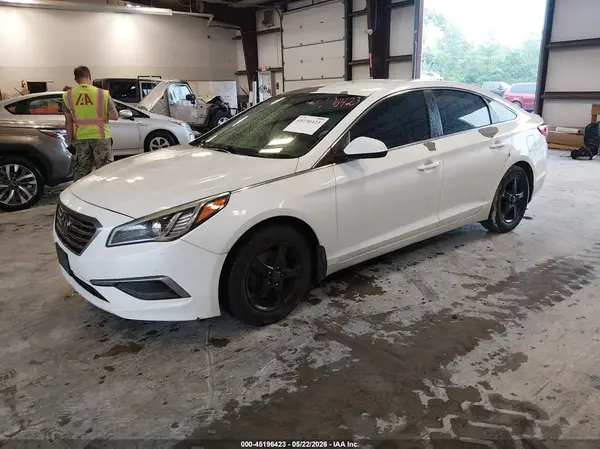 5NPE24AF2HH481359 2017 HYUNDAI SONATA - Image 2