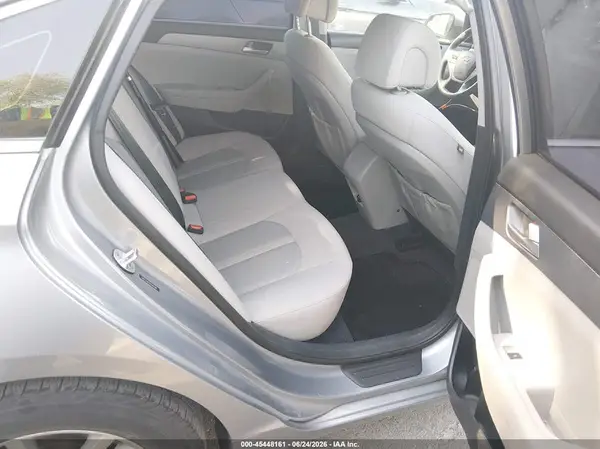 5NPE24AF2HH482981 2017 HYUNDAI SONATA - Image 8