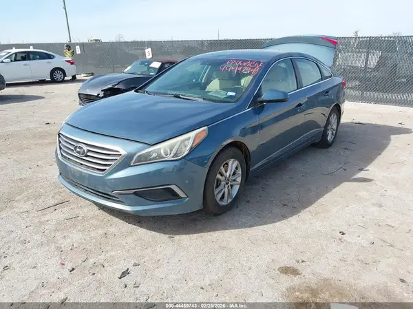 5NPE24AF2HH483449 2017 HYUNDAI SONATA - Image 2