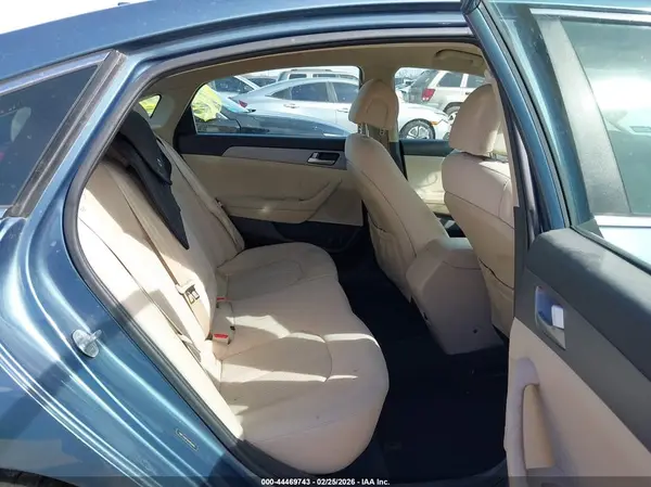 5NPE24AF2HH483449 2017 HYUNDAI SONATA - Image 8