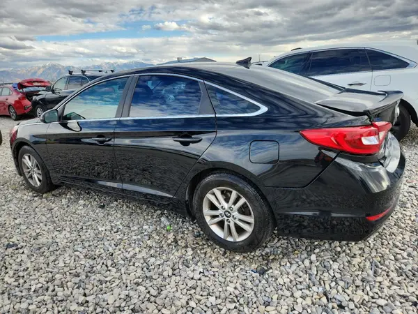 5NPE24AF2HH483757 2017 HYUNDAI SONATA - Image 2