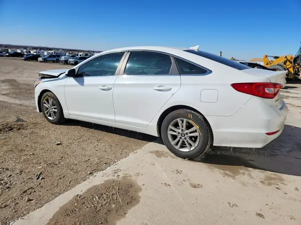 5NPE24AF2HH484178 2017 HYUNDAI SONATA - Image 2