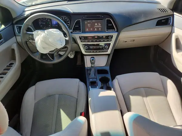 5NPE24AF2HH484178 2017 HYUNDAI SONATA - Image 8