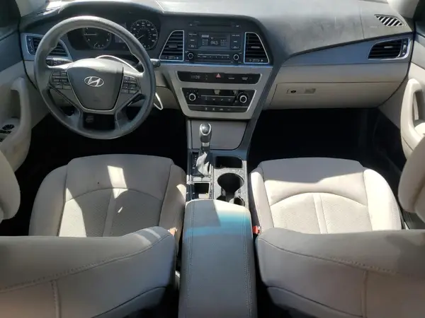 5NPE24AF2HH485038 2017 HYUNDAI SONATA - Image 8