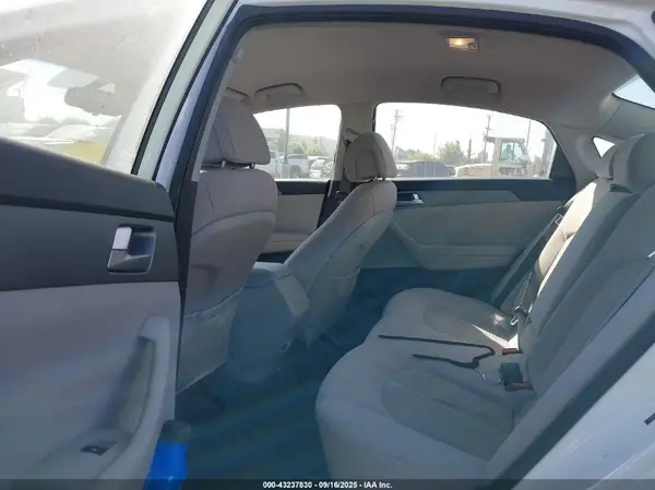 5NPE24AF2HH485637 2017 HYUNDAI SONATA - Image 8