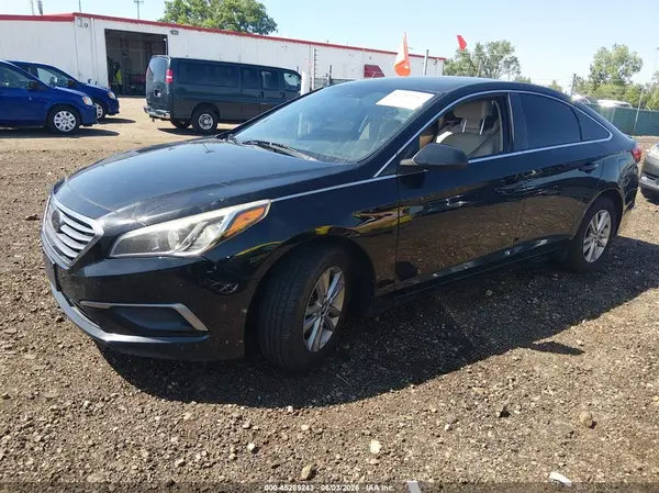 5NPE24AF2HH487775 2017 HYUNDAI SONATA - Image 2
