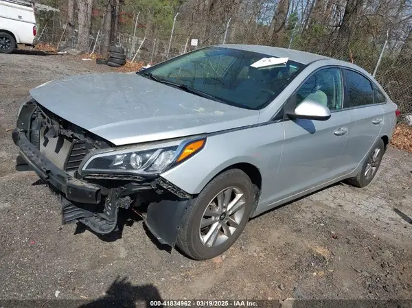 5NPE24AF2HH489543 2017 HYUNDAI SONATA - Image 2