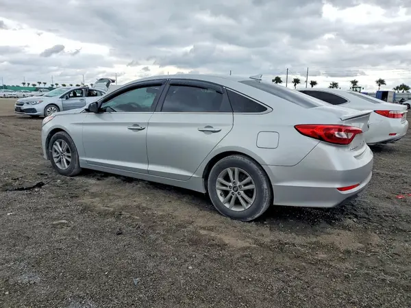 5NPE24AF2HH490384 2017 HYUNDAI SONATA - Image 2