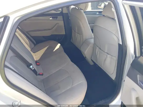 5NPE24AF2HH490983 2017 HYUNDAI SONATA - Image 8