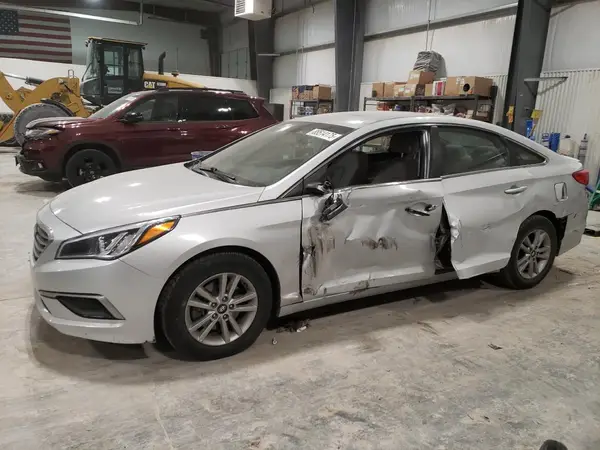 5NPE24AF2HH491258 2017 HYUNDAI SONATA - Image 1