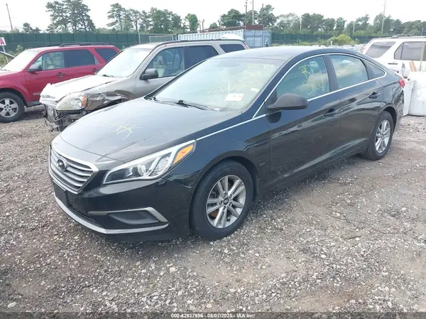 5NPE24AF2HH491583 2017 HYUNDAI SONATA - Image 2