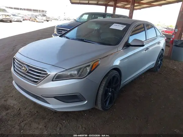5NPE24AF2HH491986 2017 HYUNDAI SONATA - Image 2