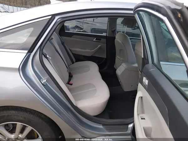 5NPE24AF2HH500153 2017 HYUNDAI SONATA - Image 8