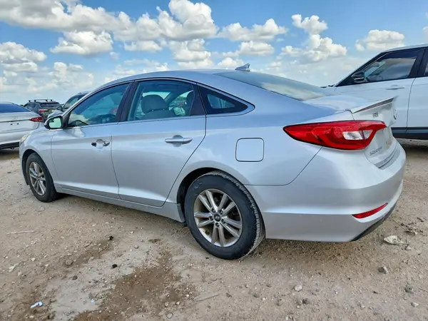 5NPE24AF2HH502792 2017 HYUNDAI SONATA - Image 2