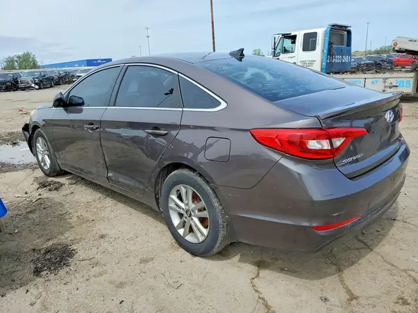 5NPE24AF2HH504266 2017 HYUNDAI SONATA - Image 2
