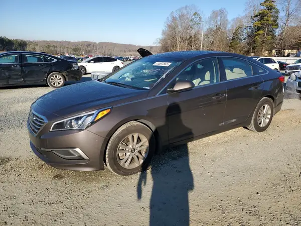 5NPE24AF2HH505000 2017 HYUNDAI SONATA - Image 1