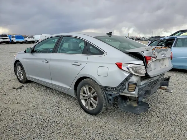 5NPE24AF2HH505353 2017 HYUNDAI SONATA - Image 2