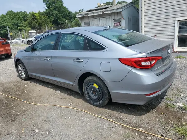 5NPE24AF2HH507314 2017 HYUNDAI SONATA - Image 2