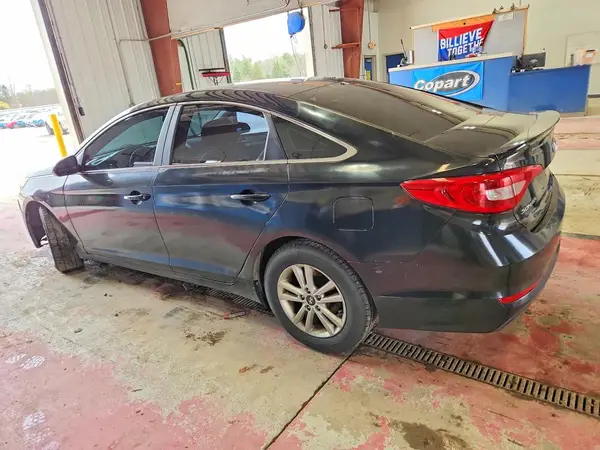5NPE24AF2HH508169 2017 HYUNDAI SONATA - Image 2