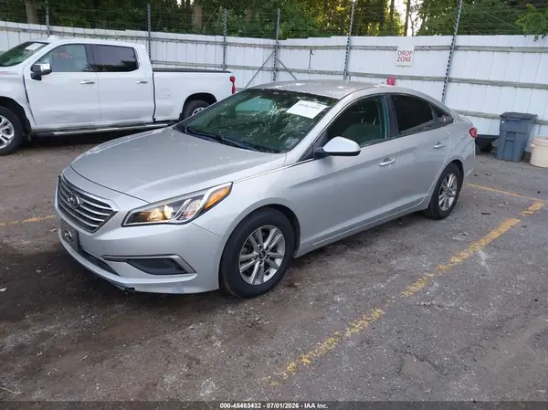 5NPE24AF2HH508222 2017 HYUNDAI SONATA - Image 2