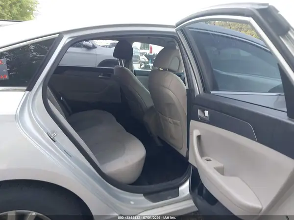 5NPE24AF2HH508222 2017 HYUNDAI SONATA - Image 8
