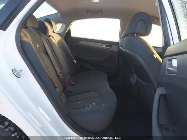 5NPE24AF2HH508821 2017 HYUNDAI SONATA - Image 8
