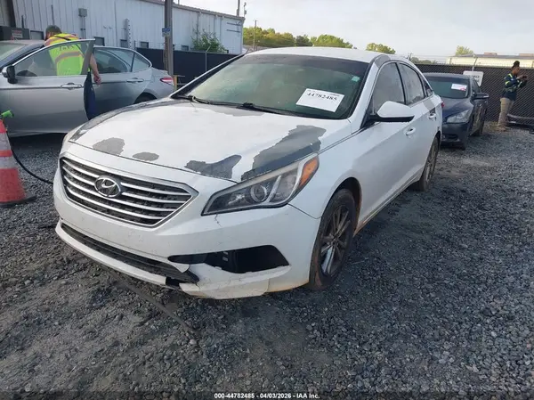 5NPE24AF2HH509421 2017 HYUNDAI SONATA - Image 2