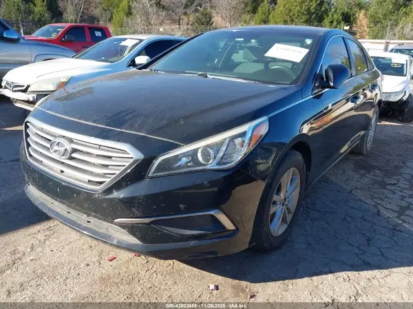 5NPE24AF2HH511721 2017 HYUNDAI SONATA - Image 2