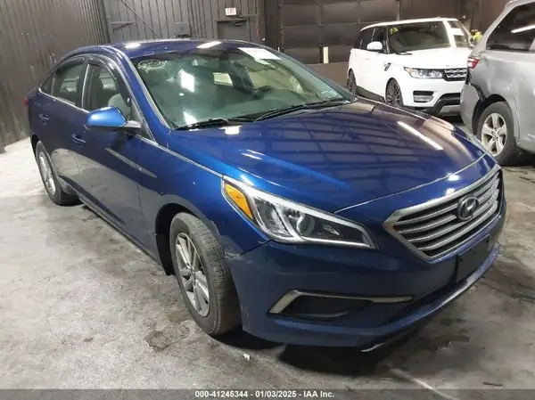 5NPE24AF2HH513307 2017 HYUNDAI SONATA - Image 1