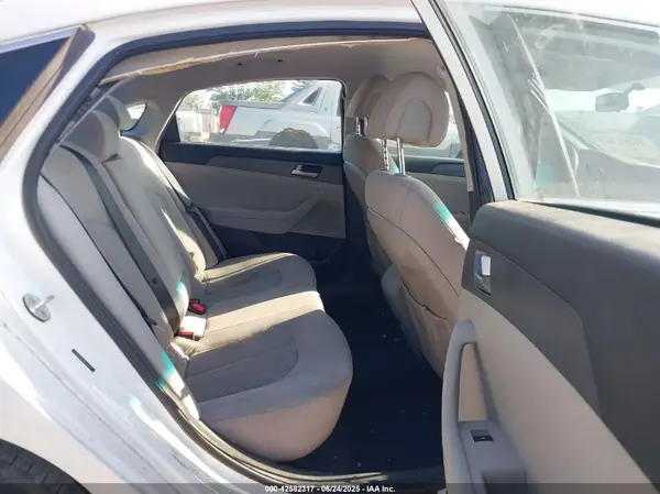 5NPE24AF2HH513422 2017 HYUNDAI SONATA - Image 8