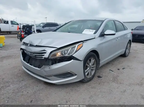 5NPE24AF2HH514358 2017 HYUNDAI SONATA - Image 2