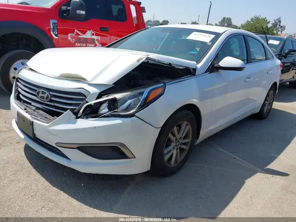 5NPE24AF2HH514392 2017 HYUNDAI SONATA - Image 2