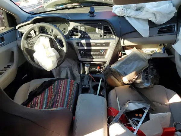 5NPE24AF2HH520385 2017 HYUNDAI SONATA - Image 8