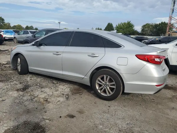 5NPE24AF2HH520550 2017 HYUNDAI SONATA - Image 2