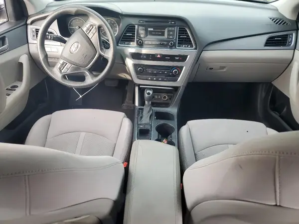 5NPE24AF2HH520550 2017 HYUNDAI SONATA - Image 8