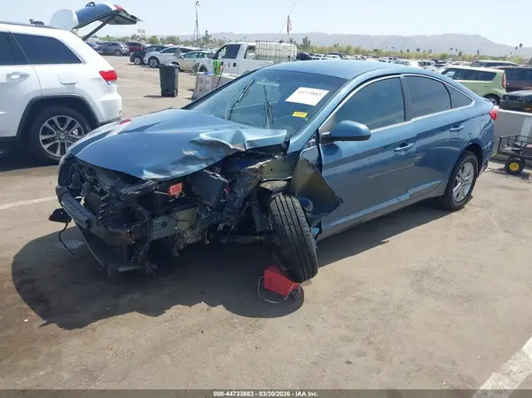 5NPE24AF2HH523867 2017 HYUNDAI SONATA - Image 2