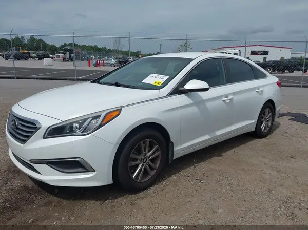 5NPE24AF2HH526283 2017 HYUNDAI SONATA - Image 2
