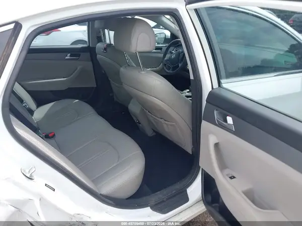 5NPE24AF2HH526283 2017 HYUNDAI SONATA - Image 8