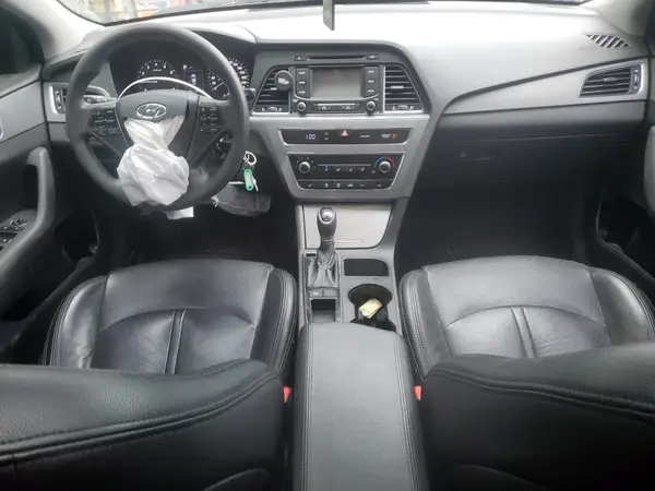 5NPE24AF2HH527997 2017 HYUNDAI SONATA - Image 8