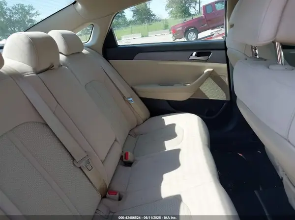 5NPE24AF2HH529376 2017 HYUNDAI SONATA - Image 8