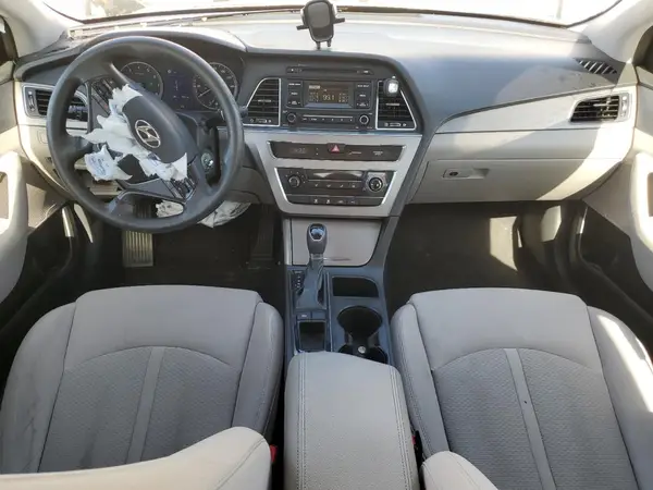 5NPE24AF2HH529684 2017 HYUNDAI SONATA - Image 8