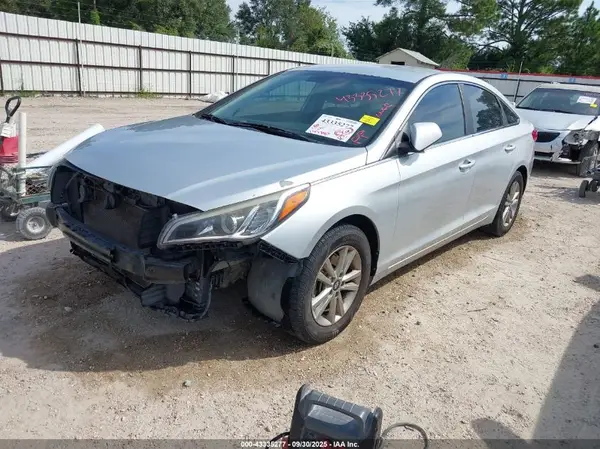 5NPE24AF2HH530222 2017 HYUNDAI SONATA - Image 2