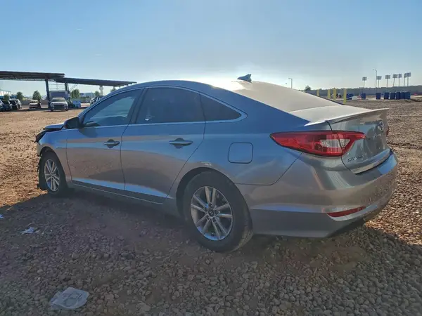 5NPE24AF2HH530432 2017 HYUNDAI SONATA - Image 2